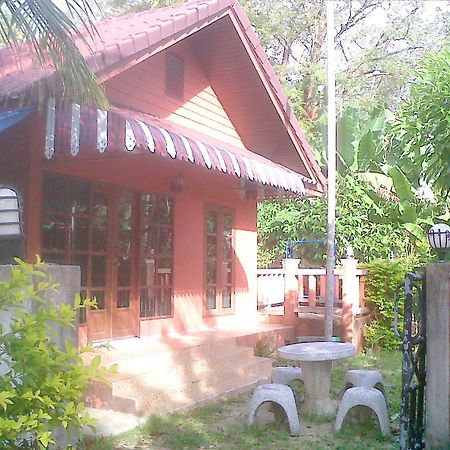 Aree Studio Guesthouse2 Банг Тао Бийч Екстериор снимка